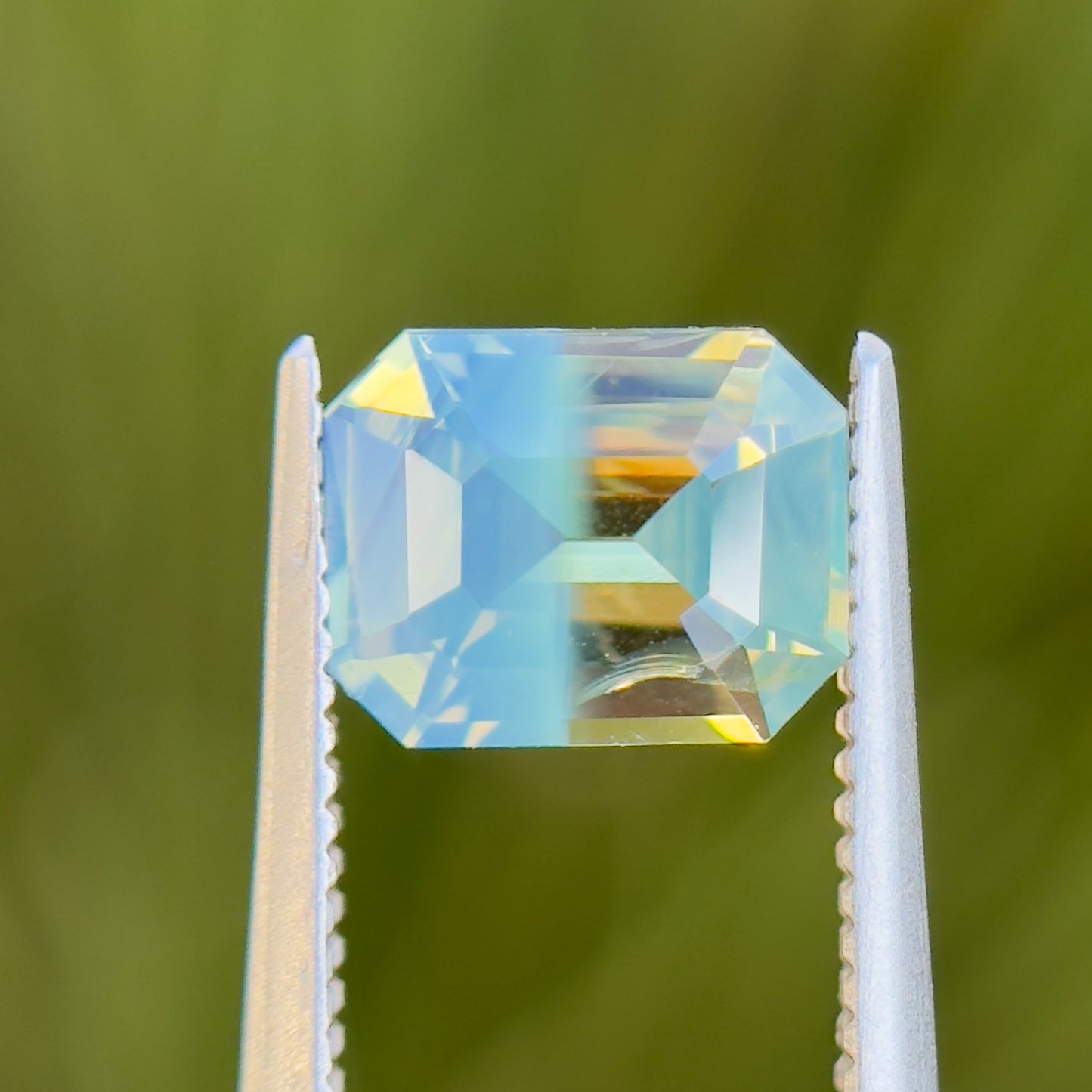 Opalescent Bi Color Sapphire