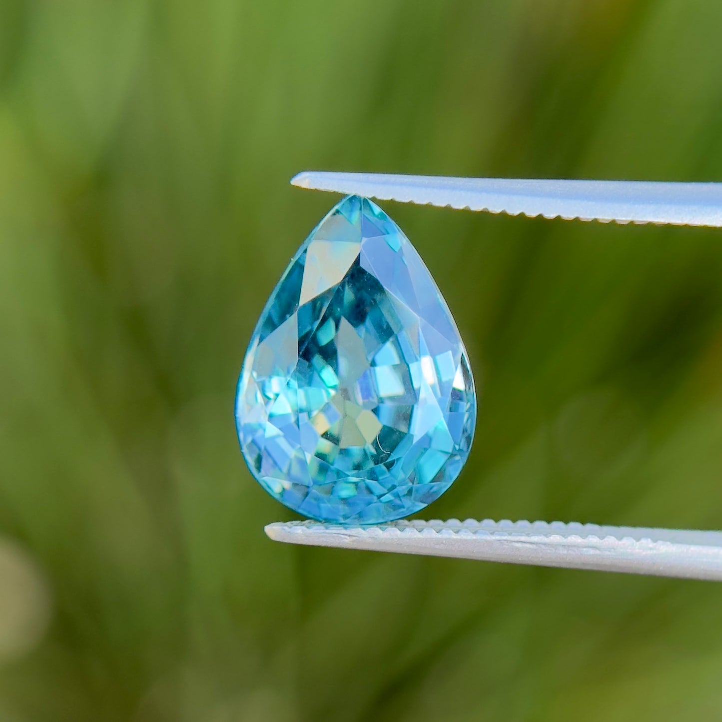 Blue Zircon - 4ct